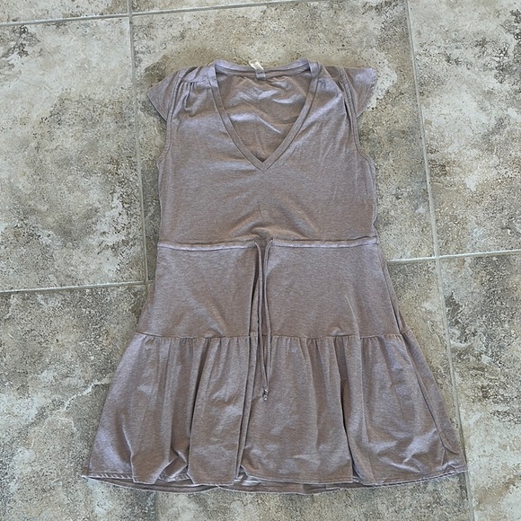 Beyond Yoga Beige Tan Flutter Sleeve Mini Dress Size XS - Picture 1 of 7